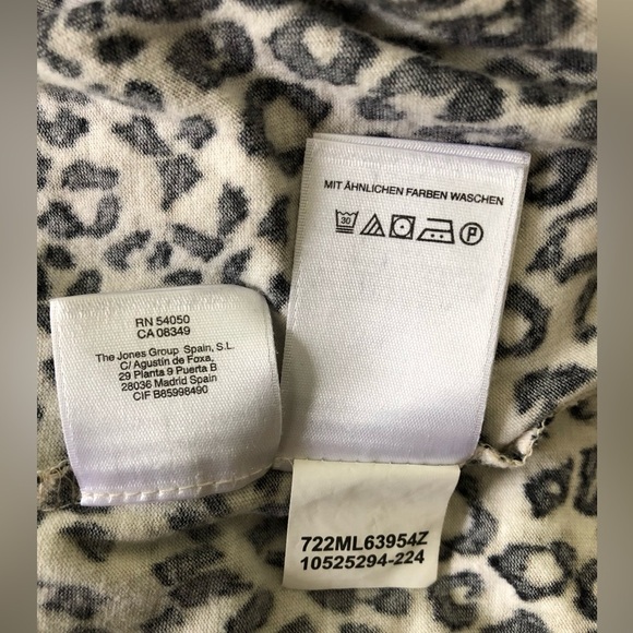 Jones Studio Ladies Tee - Picture 8 of 9